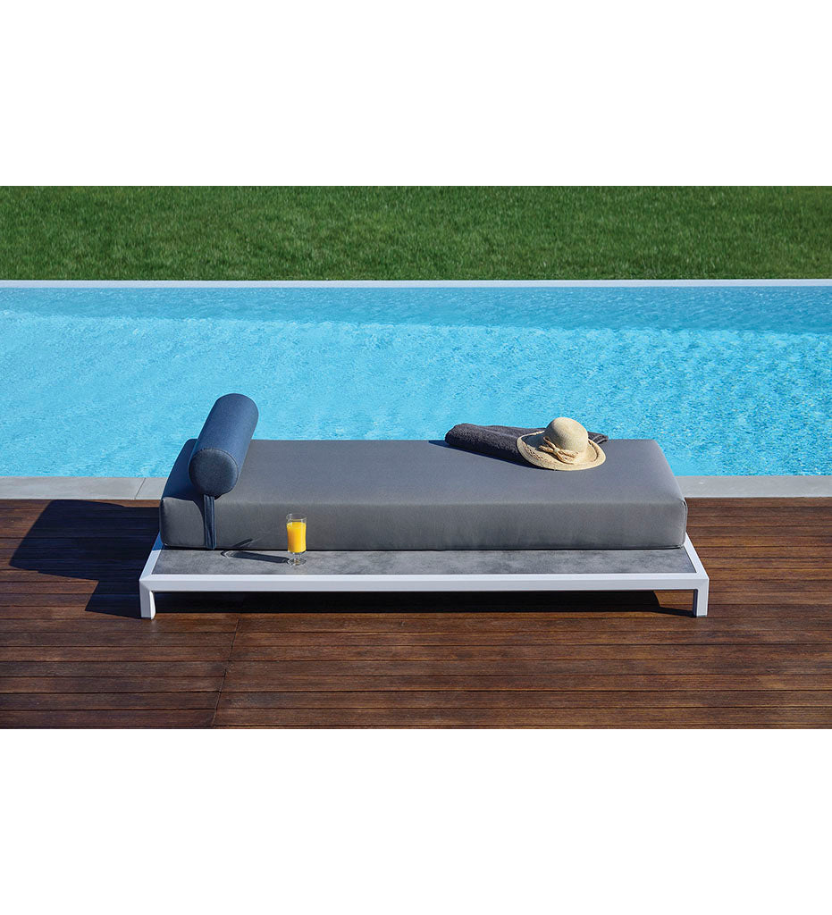 lifestyle, 10DEKA Victus Day Bed