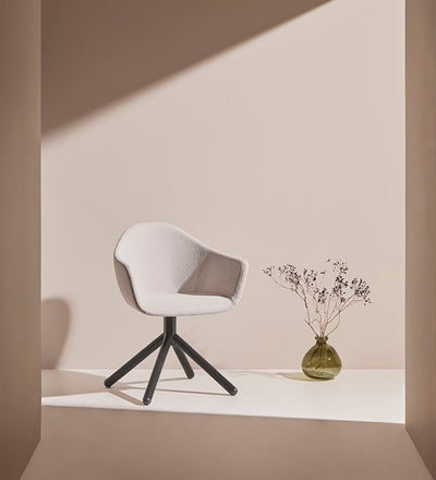 lifestyle, Blasco & Vila Nomad Swivel Chair