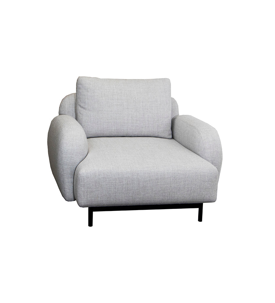 Aura Lounge Chair w/ Low Armrest