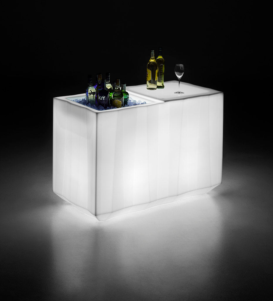 Allred Collaborative - Plust - Frozen Catering Counter - Light
