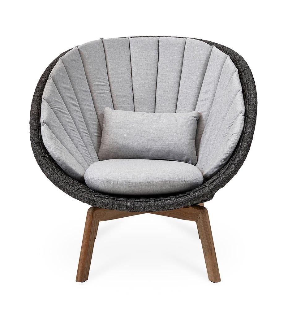Cane-Line Peacock Lounge Chair with Teak Legs - Indoor