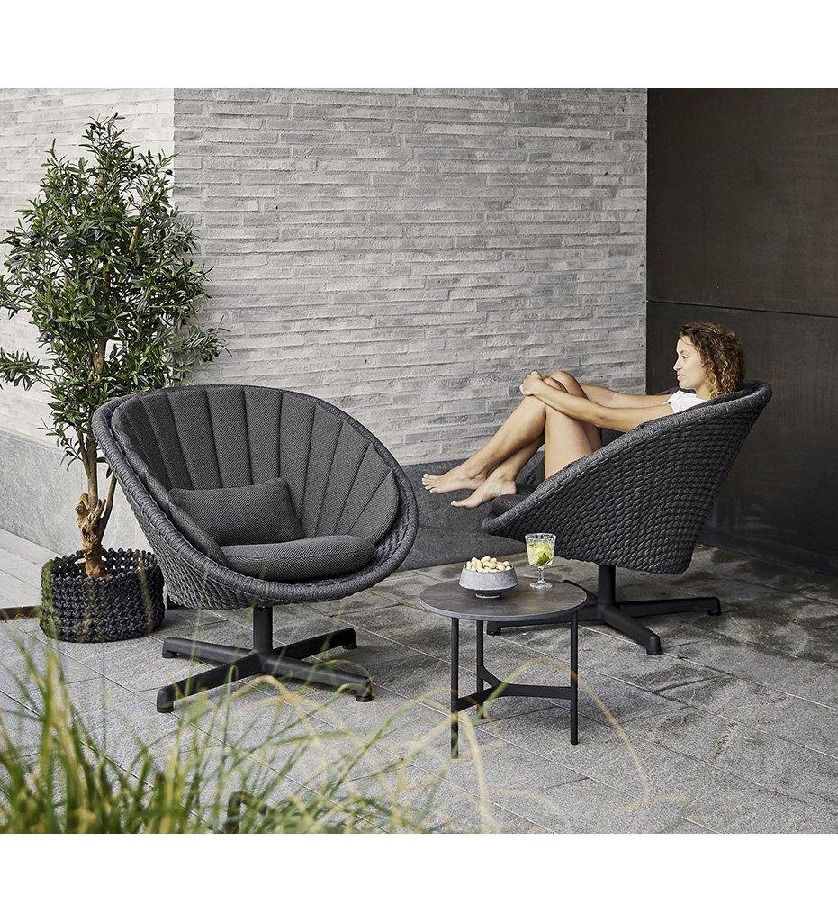 Cane-Line Peacock Lounge Chair with Swivel - Rope
