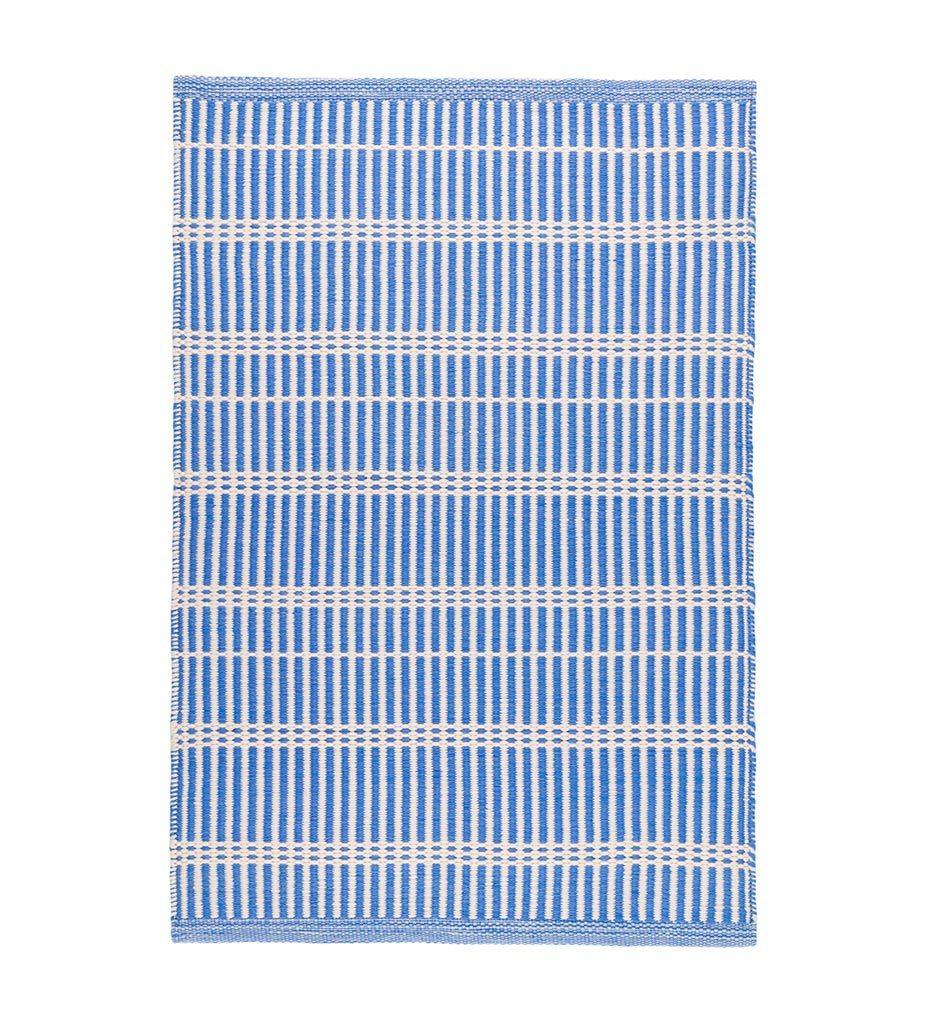 lifestyle, Dash and Albert Marlo French Blue Indoor/Outdoor Rug