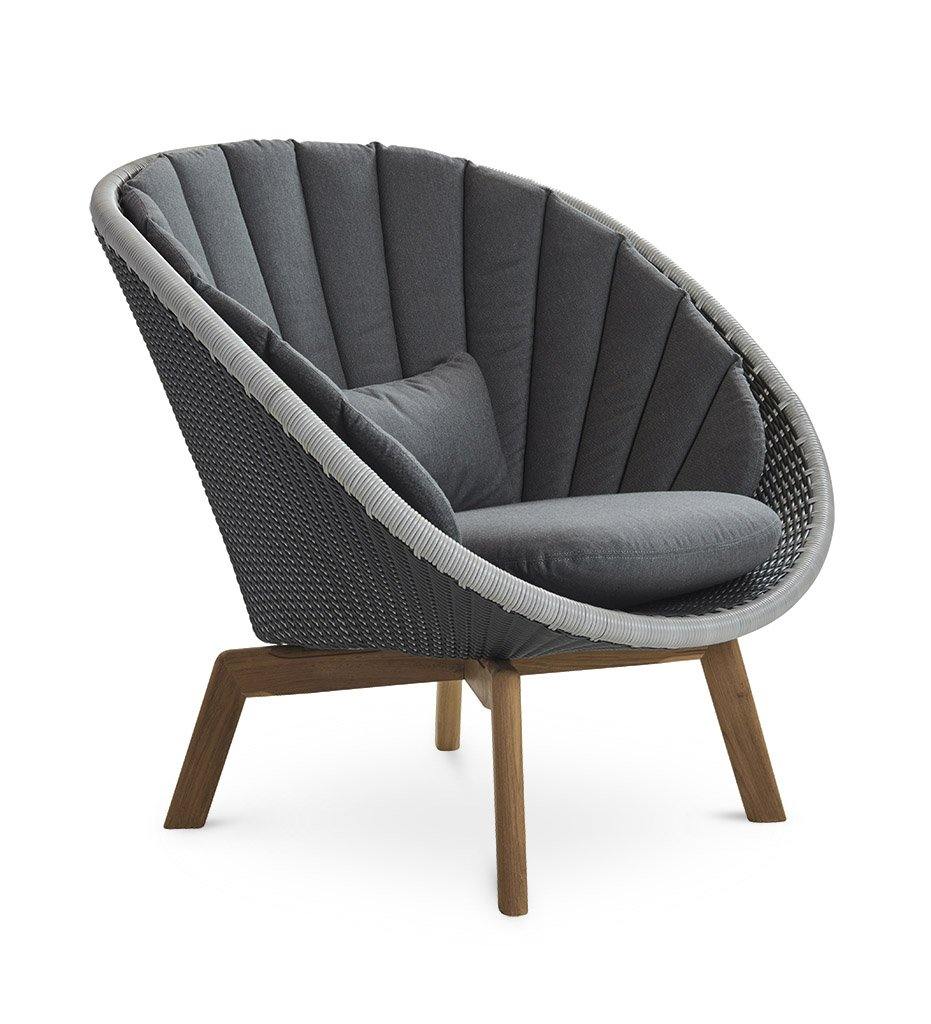 Cane-line Peacock Grey/Light Grey All Weather Rattan and Teak Outdoor Lounge Chair with Teak Legs 5459GIT with Grey Cushions YSN95