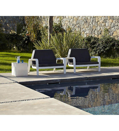 lifestyle, Allred Co-Slide-America Lounge Chair