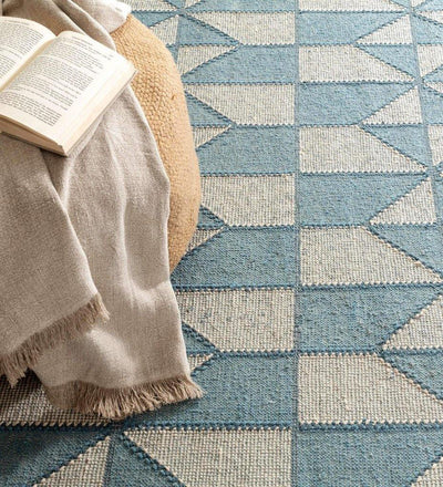 lifestyle, Dash and Albert Ojai Blue Loom-Knotted Cotton Rug